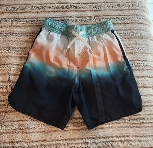 6/7 boys swim trunks